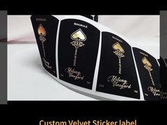 अनुकूलन मुद्रण सोने की पन्नी मुहर लगाना शराब की बोतलों के लिए उच्च गुणवत्ता वाले मखमल कागज शराब लेबल