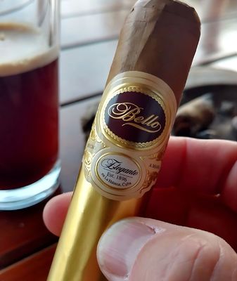 खरीदें Custom ISO9001:2008 Certified Cigar Labels with Silk Screen and Flexographic Printing for Luxury Branding online manufacture